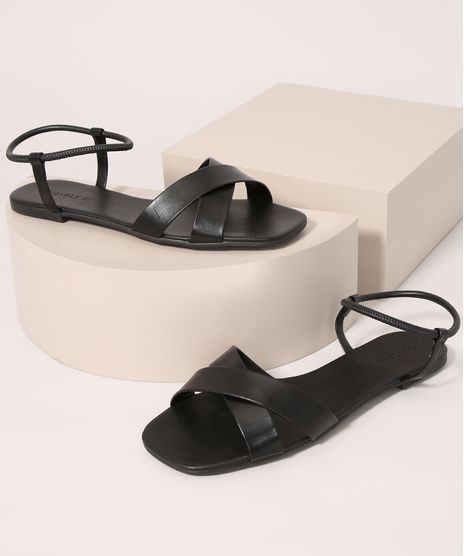 Rasteirinha-Feminina-com-Tiras-Cruzadas-e-Elastico-Preta-9992798-Preto_1