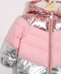 Jaqueta-Infantil-Puffer-com-Recorte-Metalizado-com-Bolsos-e-Capuz-Rosa-Claro-9972342-Rosa_Claro_3