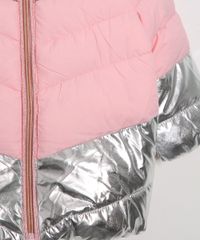 Jaqueta-Infantil-Puffer-com-Recorte-Metalizado-com-Bolsos-e-Capuz-Rosa-Claro-9972342-Rosa_Claro_4