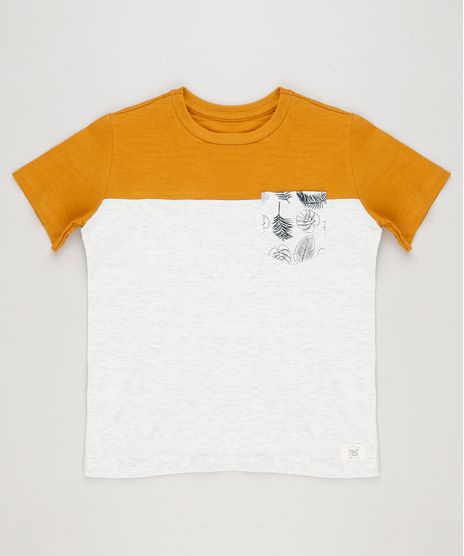 Camiseta-Infantil-com-Recorte-e-Bolso-Manga-Curta-Gola-Careca-Cinza-Mescla-Claro-9227503-Cinza_Mescla_Claro_1