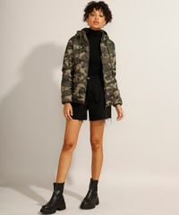 Jaqueta-Puffer-de-Nylon-Camuflada-com-Bolsos-de-Ziper-e-Capuz-Verde-Militar-9806734-Verde_Militar_6