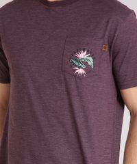 Camiseta-Masculina-com-Estampa-Floral-e-Bolso-Manga-Curta-Gola-Redonda-Vinho-9125863-Vinho_4