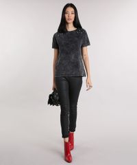 Blusa-Feminina-Marmorizada-com-Perolas-Manga-Curta-Decote-Redondo-Preta-9148876-Preto_3