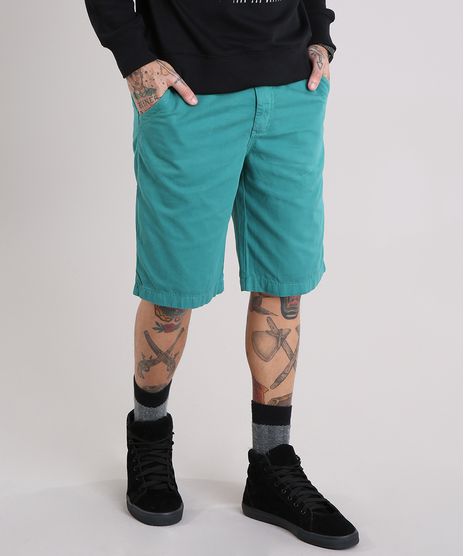 tenis cano alto masculino com bermuda