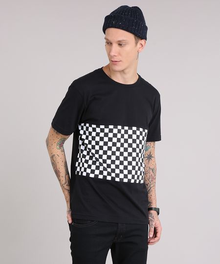 Camiseta-Masculina-com-Recorte-Estampado-Quadriculado-Manga-Curta-Gola-Careca-Preta-9204676-Preto_1