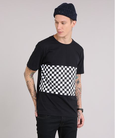 Camiseta-Masculina-com-Recorte-Estampado-Quadriculado-Manga-Curta-Gola-Careca-Preta-9204676-Preto_1