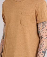 Camiseta-Masculina-com-Bolso-Manga-Curta-Gola-Careca-Amarelo-Escuro-9164444-Amarelo_Escuro_4