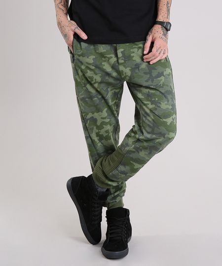 Calca-Masculina-Jogger-em-Moletom-Estampada-Camuflada-com-Bolsos-e-Ziper-Verde-Militar-8834554-Verde_Militar_1 Calca-Masculina-Jogger-em-Moletom-Estampada-Camuflada-com-Bolsos-e-Ziper-Verde-Militar-8834554-Verde_Militar_1