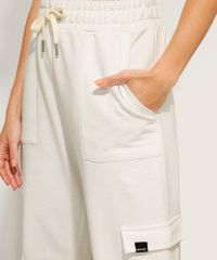 9985815-Off_White_4