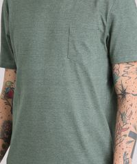 Camiseta-masculina-Basica-com-Bolso-Manga-Curta-Gola-Careca-Verde-Militar-8665999-Verde_Militar_4