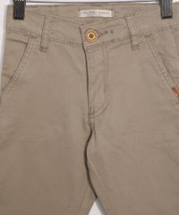 9886332-Kaki_4