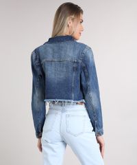 Jaqueta-Jeans-Feminina-Cropped-com-Bolso-Barra-Desfiada-Azul-Escuro-9217844-Azul_Escuro_2
