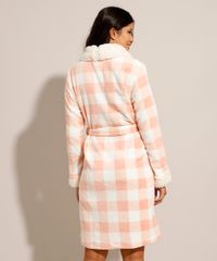 9974131-Rosa_2