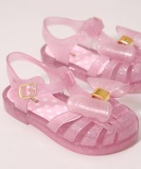 9994352-Rosa_3