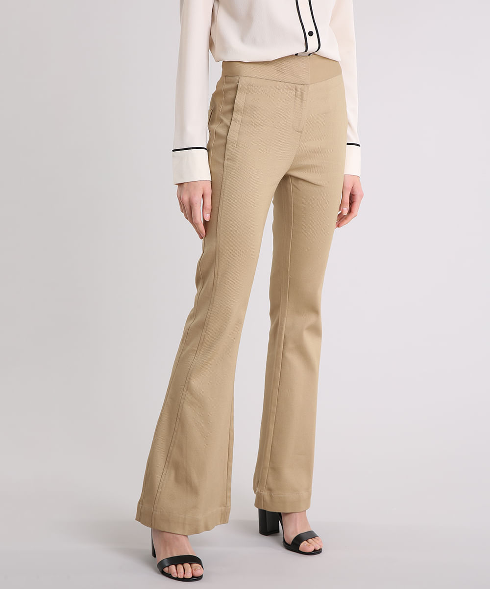 calça flare tecido piquet
