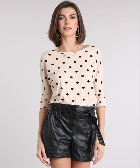 modelo de blusa com gola