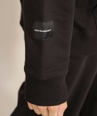 9993587-Preto_4