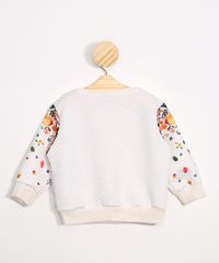9988335-Off_White_3
