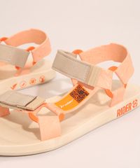 9995330-Bege_2