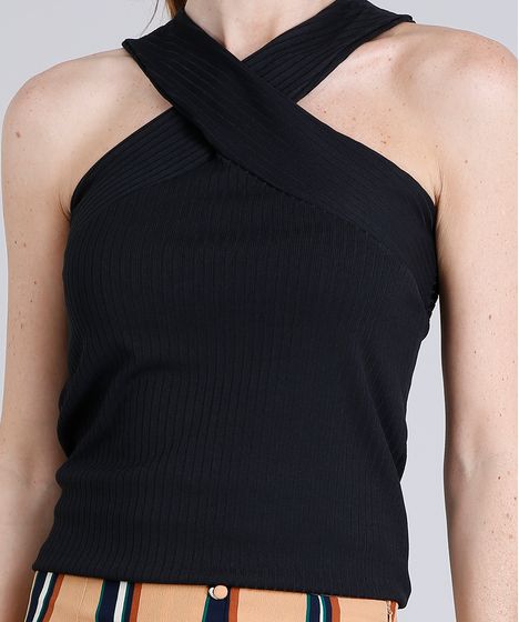 decote cruzado na frente