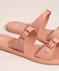 9995800-Rose_2