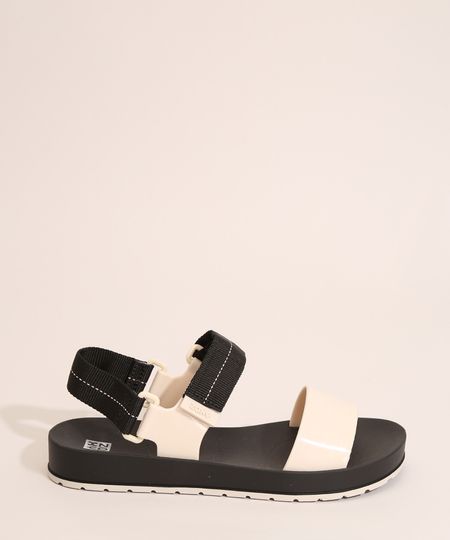 9995815-Off_White_1