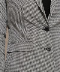 9888940-Preto_4