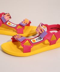 9995328-Rosa_3