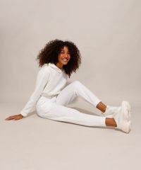 9984116-Off_White_5