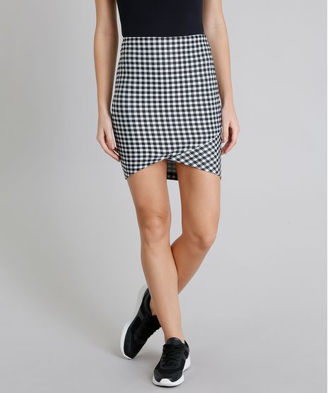 Saia-Feminina-Lapis-Curta-Estampada-Xadrez-com-Transpasse-Preta-9132369-Preto_1