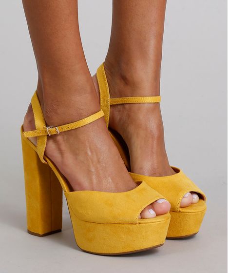 sandalia meia pata amarela