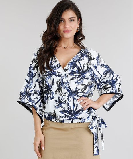 Blusa-Feminina-Transpassada-Estampada-de-Coqueiros-com-Laco-e-Franjas-Manga-Curta-Decote-V-Off-White-9183253-Off_White_1