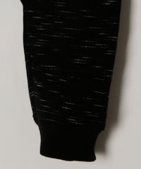 9987953-Preto_4
