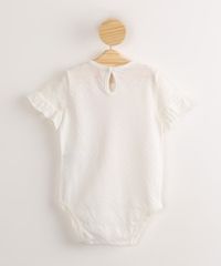 9997273-Off_White_3