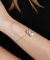 Pulseira-Feminina-com-Pingente-Lua-e-Estrela-Dourado-9218913-Dourado_2