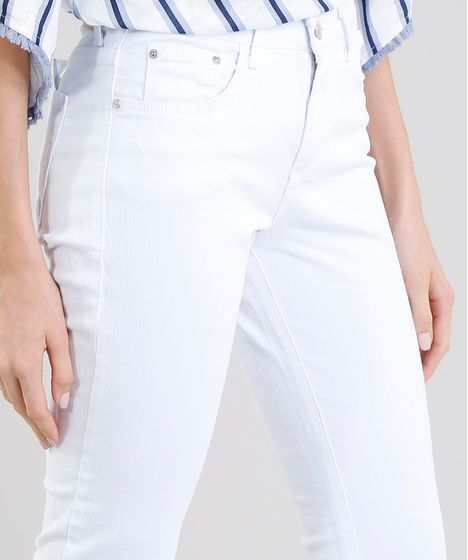 calça slim branca feminina