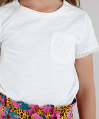 Blusa-Infantil-Fabula-com-Bolso-e-Franjas-Manga-Curta-Decote-Redondo-Off-White-9217645-Off_White_5