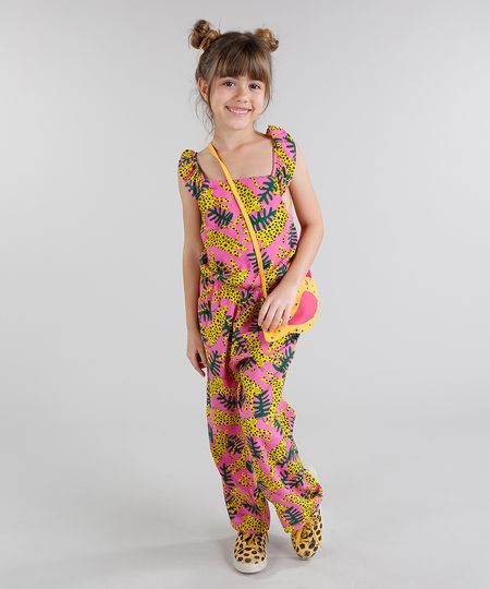 Macacao-Infantil-Fabula-Estampado-de-Onca-com-Babados-e-Bolsos-Decote-Redondo-Pink-9180729-Pink_1 Macacao-Infantil-Fabula-Estampado-de-Onca-com-Babados-e-Bolsos-Decote-Redondo-Pink-9180729-Pink_1