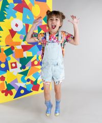 Jardineira-Jeans-Infantil-Fabula-com-Bolsos-e-Puidos--Azul-Claro-9204698-Azul_Claro_4