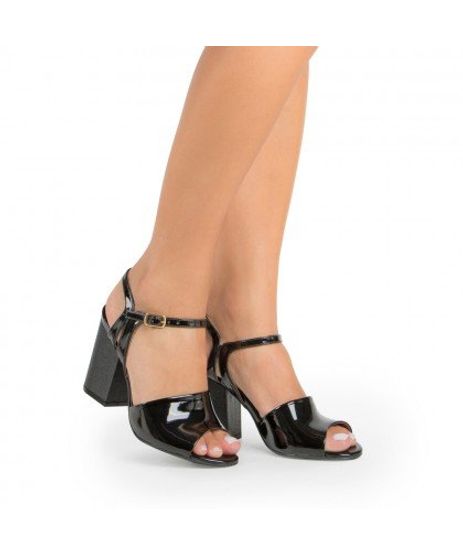 Moda Feminina - Calçados - Sandálias Camminare – cea