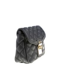 Bolsa-em-Matelasse-Preta-8046510-Preto_2