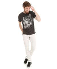 Camiseta-com-Estampa-de-Caveira-Preta-8078631-Preto_3