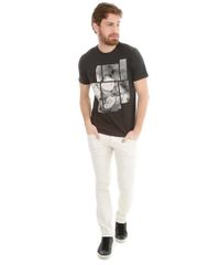 Camiseta-com-Estampa-de-Caveira-Preta-8079855-Preto_3