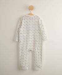 9985721-Off_White_3