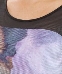 Blusa-Cropped-com-Estampa-Abstrata-Preta-8012796-Preto_4