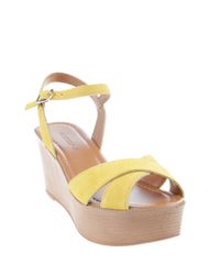 Sandalia-Plataforma-Amarela-8109612-Amarelo_1
