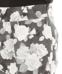 Short-Saia-Estampado-com-Flores-Cinza-Claro-8016318-Cinza_Claro_4