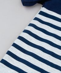 Camiseta-Infantil-com-Listras-e-Bolso-Manga-Curta-Gola-Careca-Azul-Marinho-9233735-Azul_Marinho_4