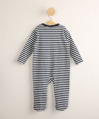 9985694-Off_White_2