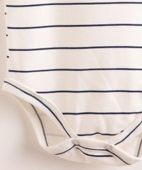 9997271-Off_White_4